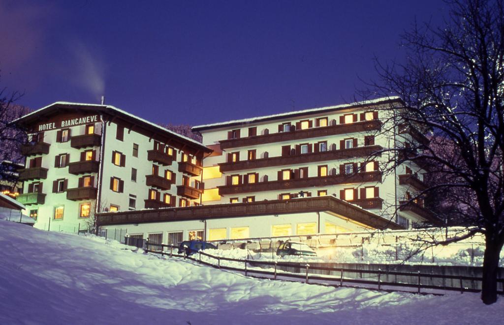 Grand Hotel Biancaneve Folgaria Exterior foto